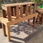 テーブルと椅子